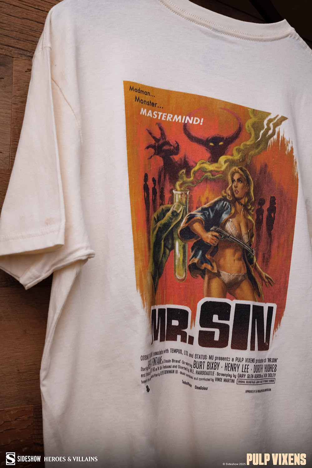 Sideshow Originals Pulp Vixens: Mr. Sin T-Shirt (Natural) Apparel  (Prototype Shown) View 3