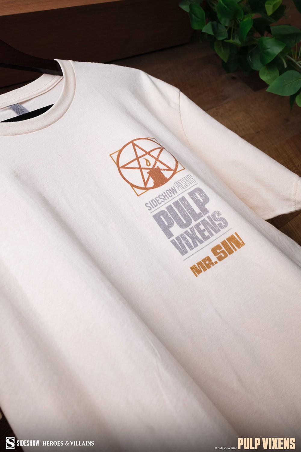 Sideshow Originals Pulp Vixens: Mr. Sin T-Shirt (Natural) Apparel  (Prototype Shown) View 4