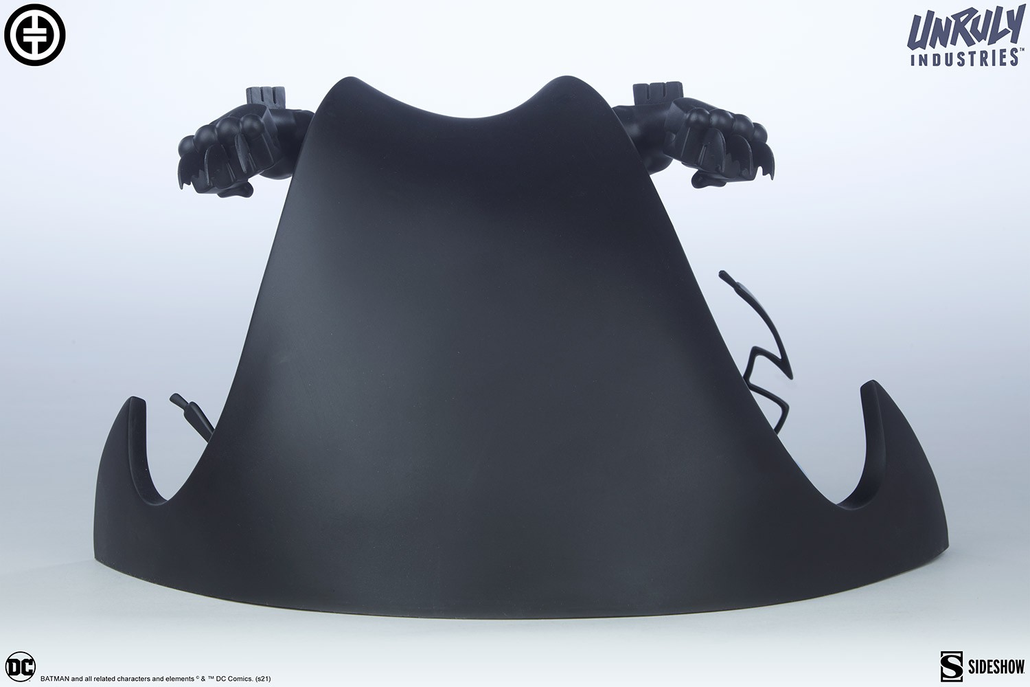 DC Comics Batman Designer Collectible Statue  View 8
