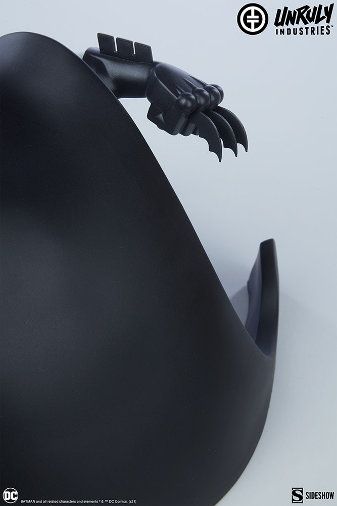 DC Comics Batman Designer Collectible Statue  View 14