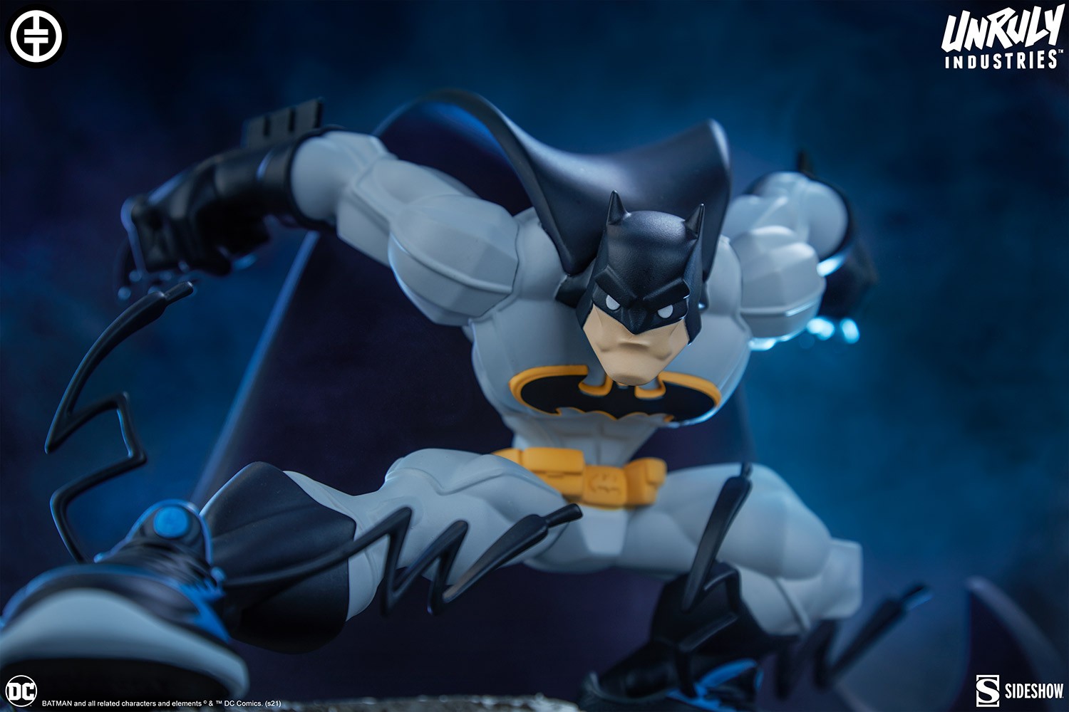 DC Comics Batman Designer Collectible Statue  View 20