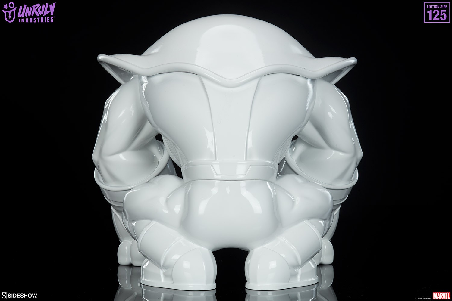 Thanos (Infinity-Sized) Gloss White Edition