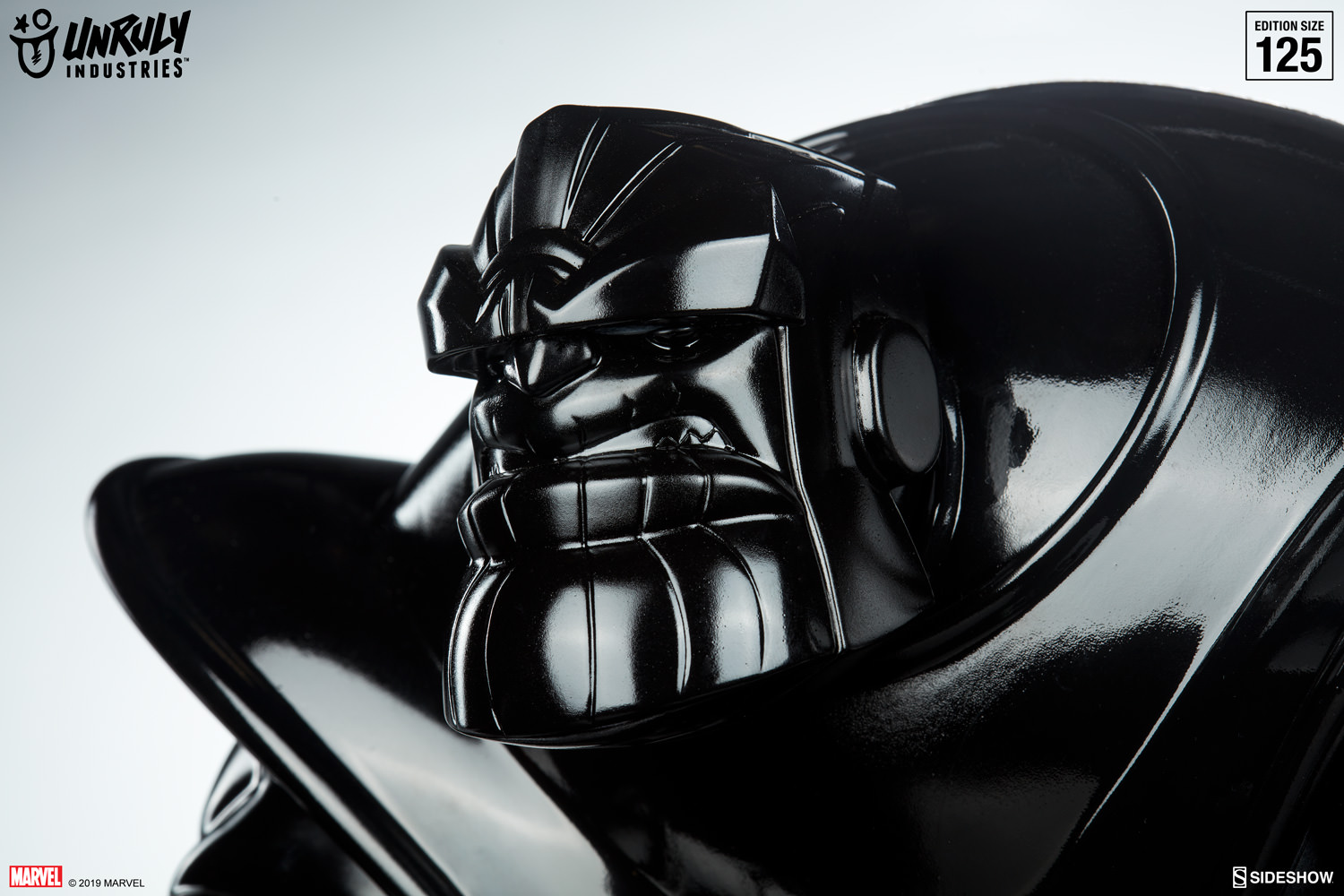 Thanos (Infinity-Sized) Gloss Black Edition