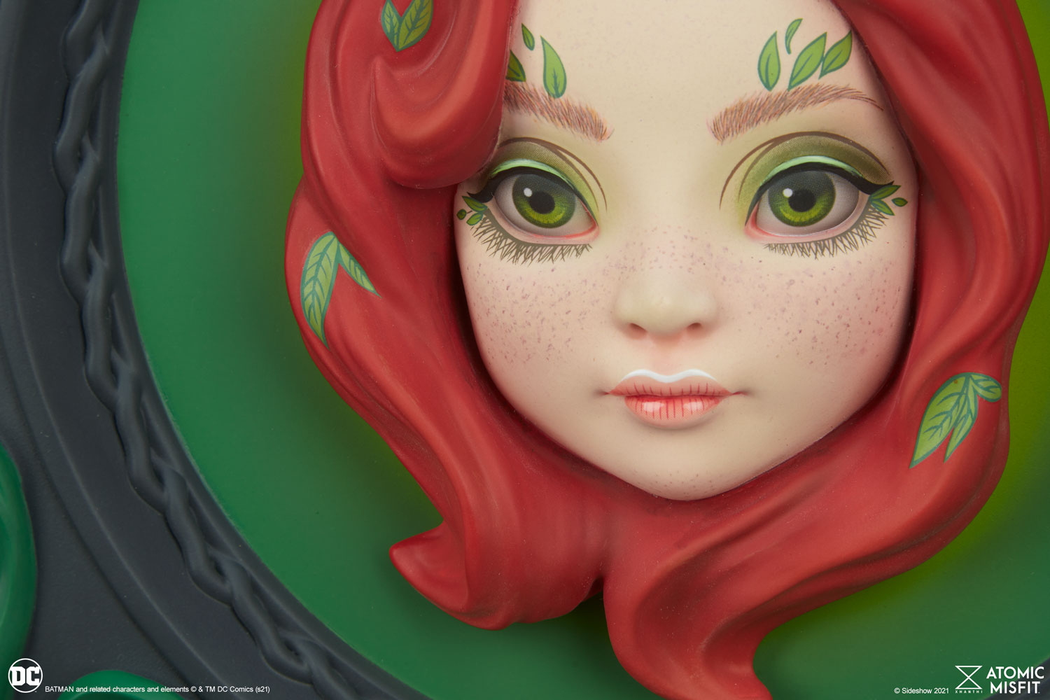 Poison Ivy Wall Hanging View 9
