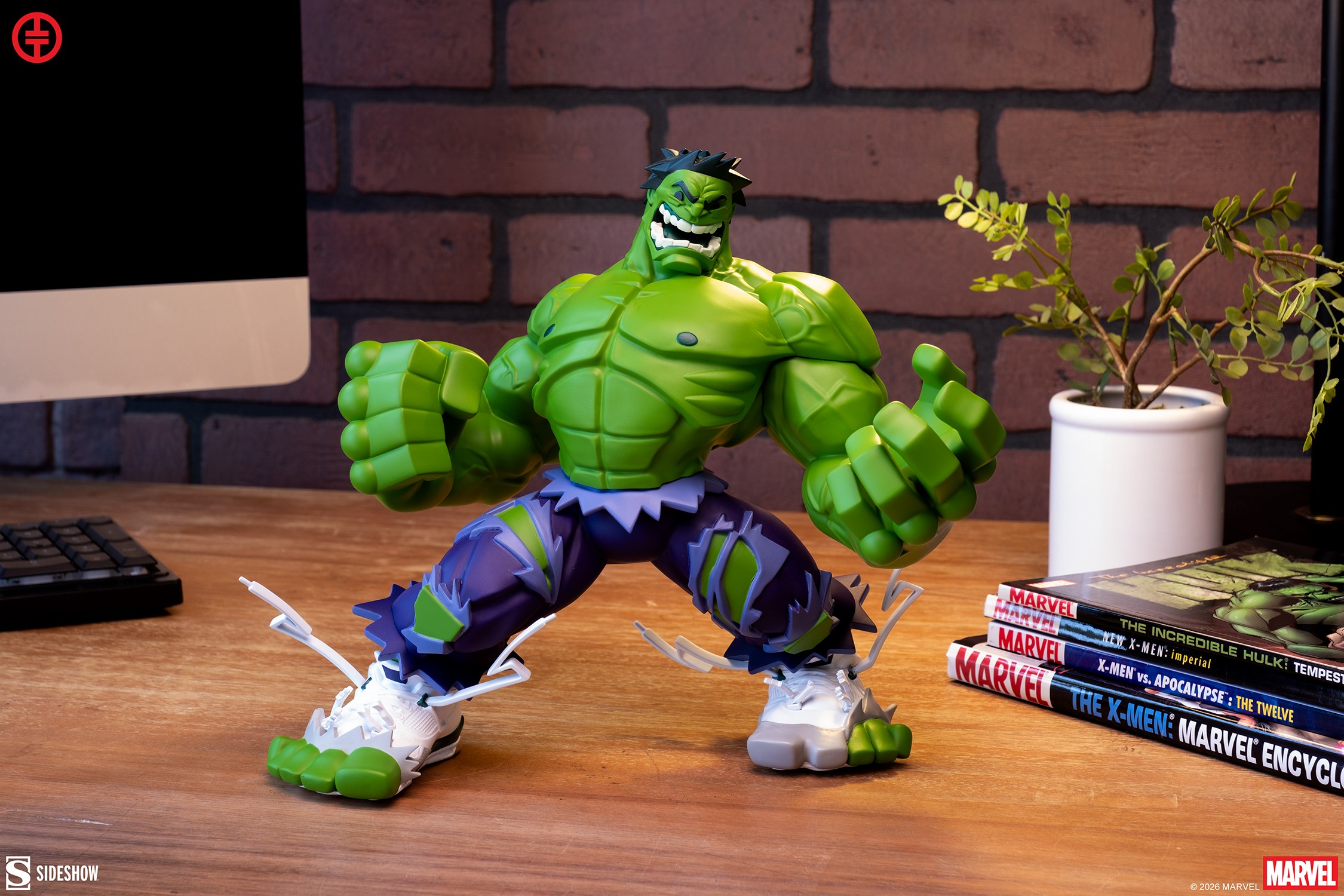 Marvel Hulk Designer Collectible Statue  (Prototype Shown) View 1