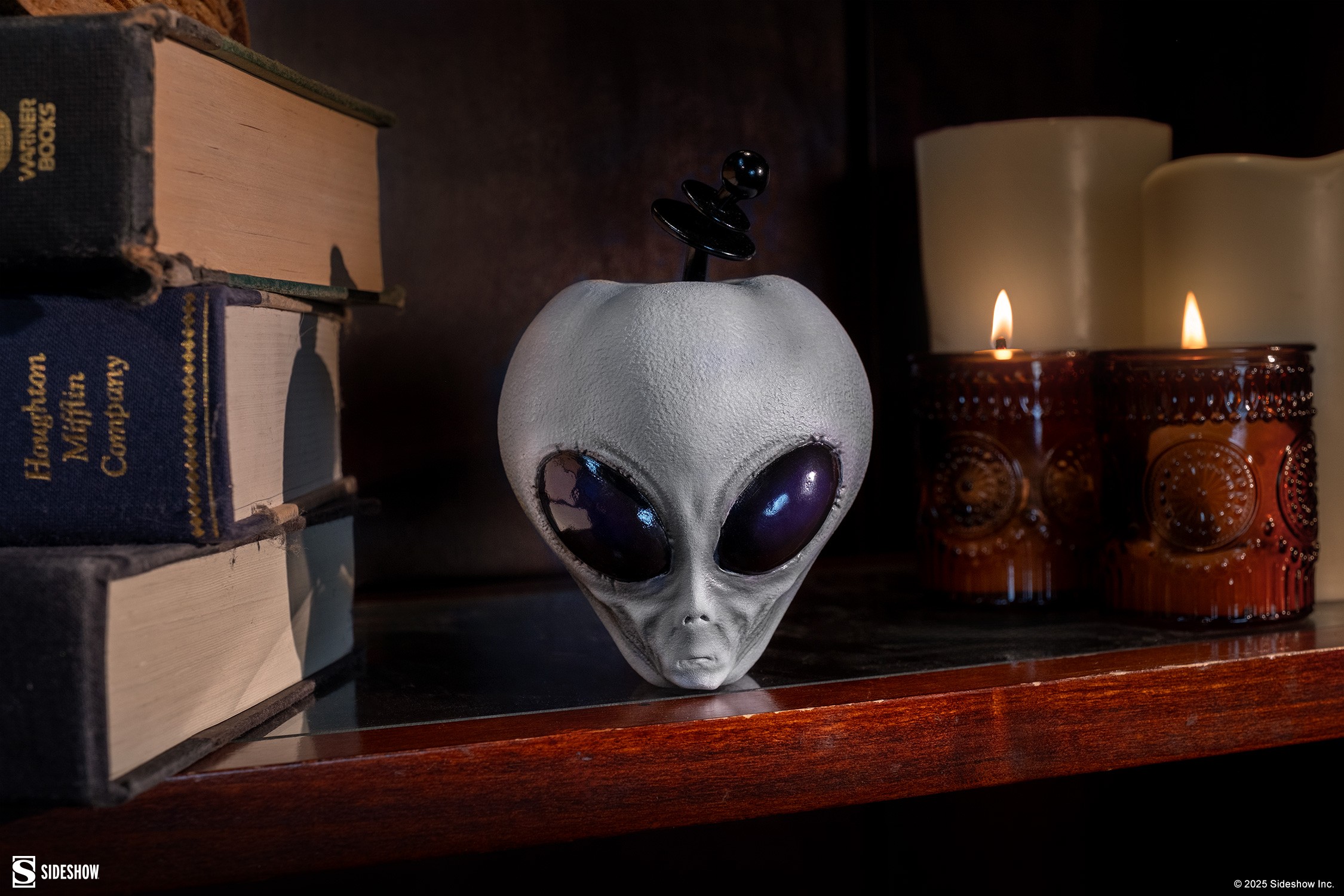 Sideshow Originals Alien Apple Replica  Collector Edition (Prototype Shown) View 1
