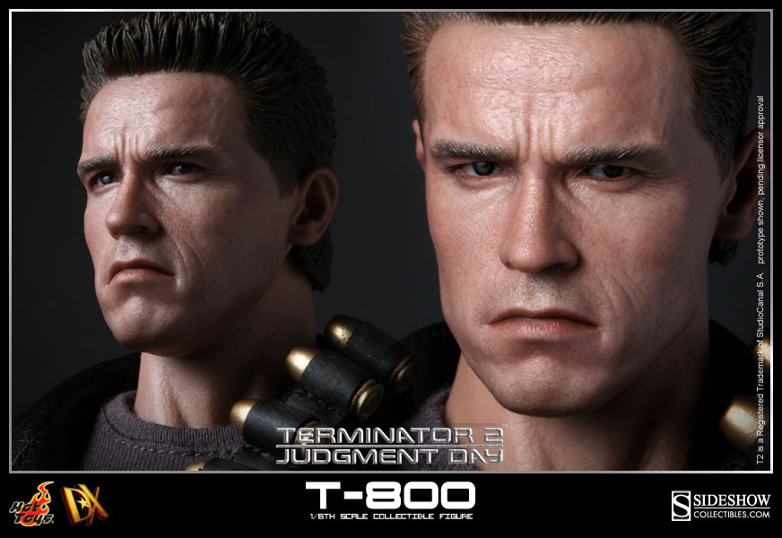 Terminator T-800 Sixth Scale Figure  View 8