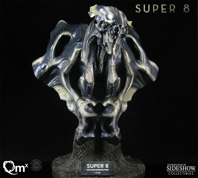 Super 8 Super 8 Alien Collectible Bust by Quantum Mechanix