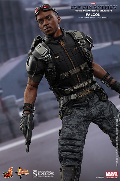 Marvel Falcon Sixth Scale Figure  View 13