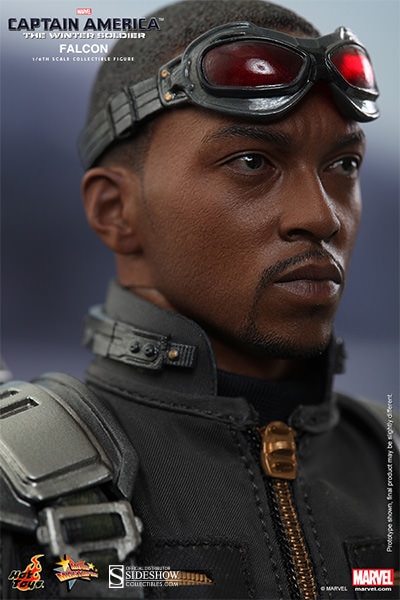 Marvel Falcon Sixth Scale Figure  View 14