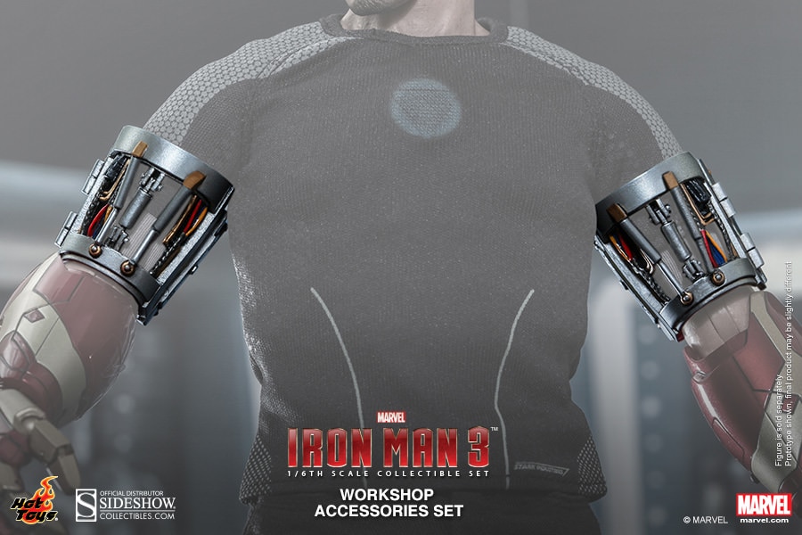 Marvel Iron Man Workshop Accessories Collectible Set by Hot