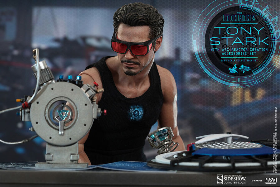 Marvel Tony Stark with Arc Reactor Creation Accessories Sixth Scale Figure Set  View 8