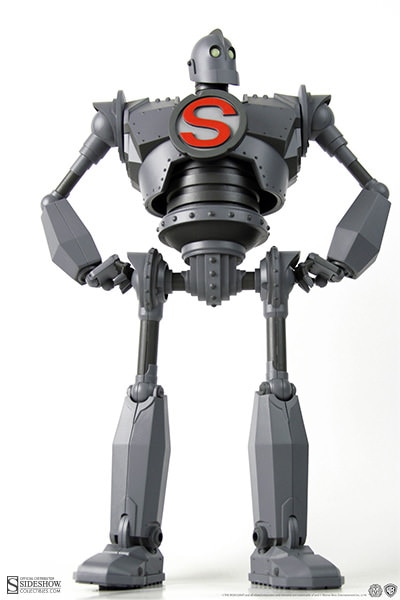 The Iron Giant Iron Giant Deluxe Collectible Figure by Mondo