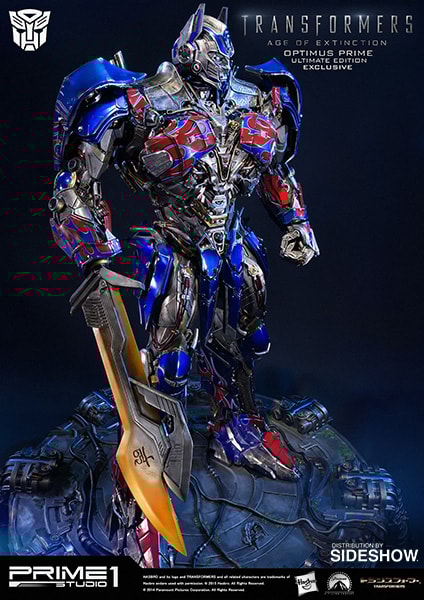Optimus Prime Ultimate Edition Exclusive Edition - Prototype Shown