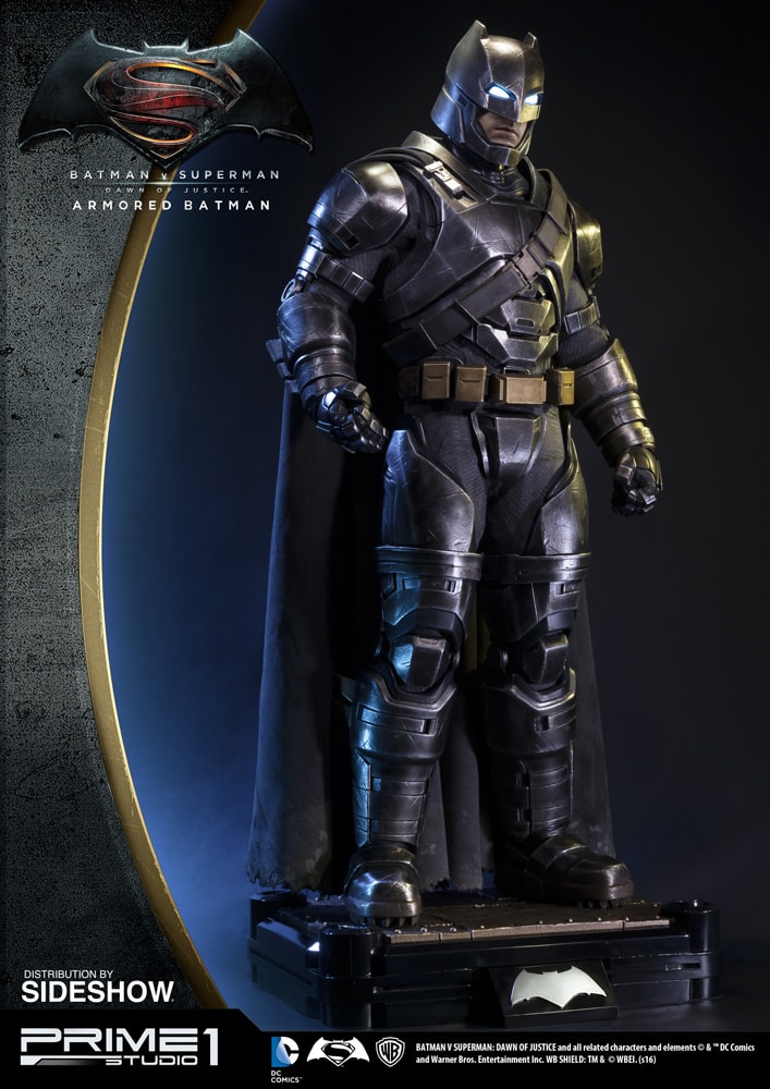 Sideshow shop armored batman