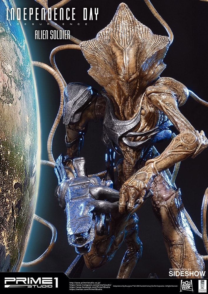 Independence Day: Resurgence Alien Soldier Polystone Statue  (Prototype Shown) View 9