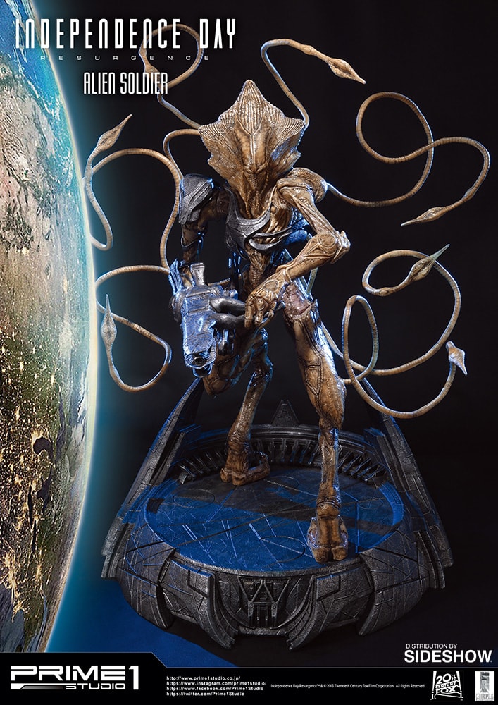 Independence Day: Resurgence Alien Soldier Polystone Statue  (Prototype Shown) View 10