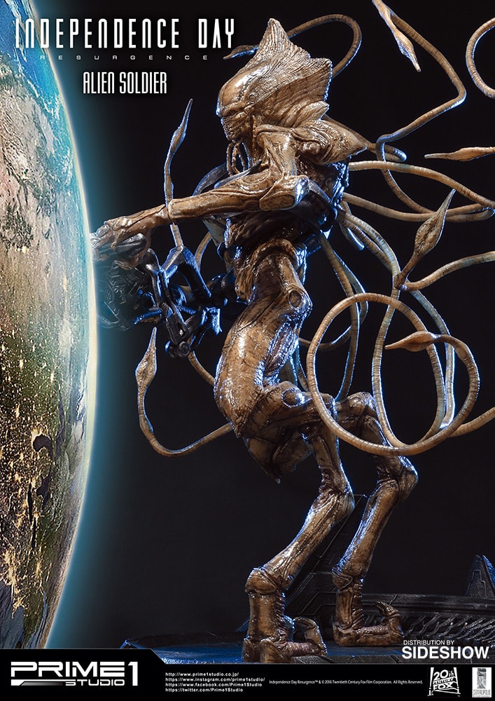 Independence Day: Resurgence Alien Soldier Polystone Statue  (Prototype Shown) View 14