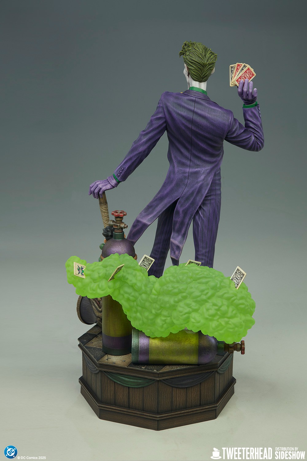 DC Comics The Joker Quarter Scale Maquette  (Prototype Shown) View 8