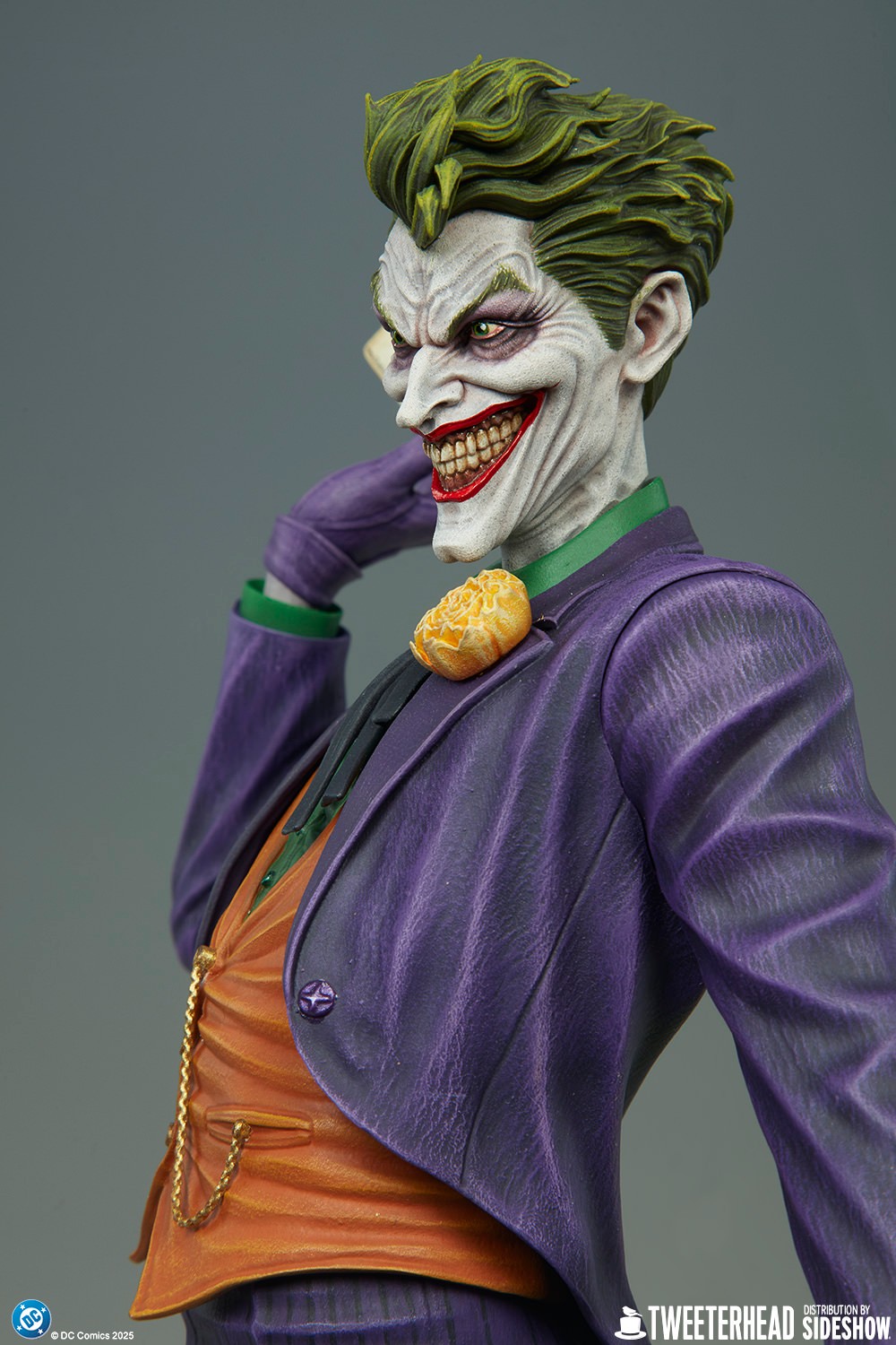 DC Comics The Joker Quarter Scale Maquette  (Prototype Shown) View 11