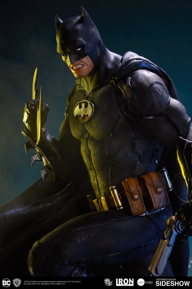 DC Comics Batman Black Edition Statue by Iron Studios | Sideshow