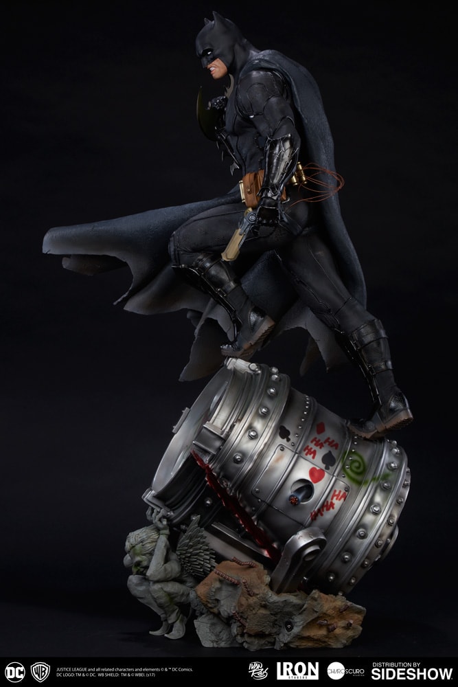DC Comics Batman Black Edition Statue by Iron Studios | Sideshow