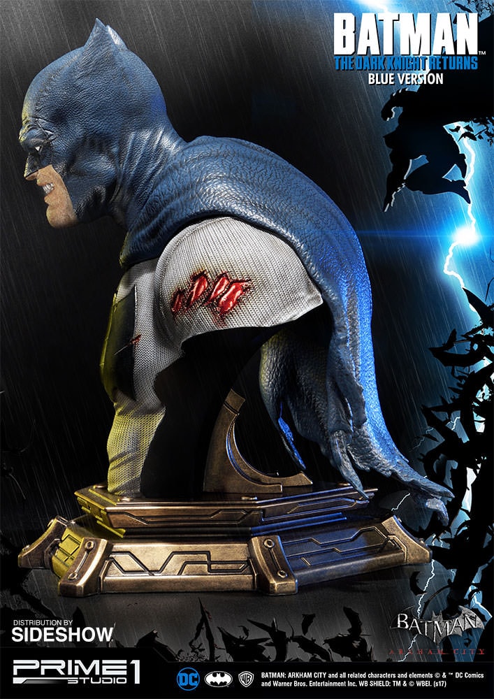 Batman Blue Version Exclusive Edition (Prototype Shown) View 12