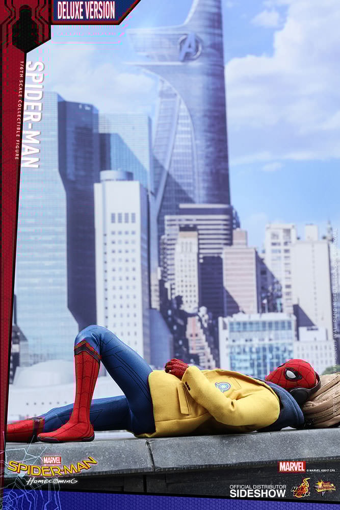 Hot toys spider man homecoming deluxe deals