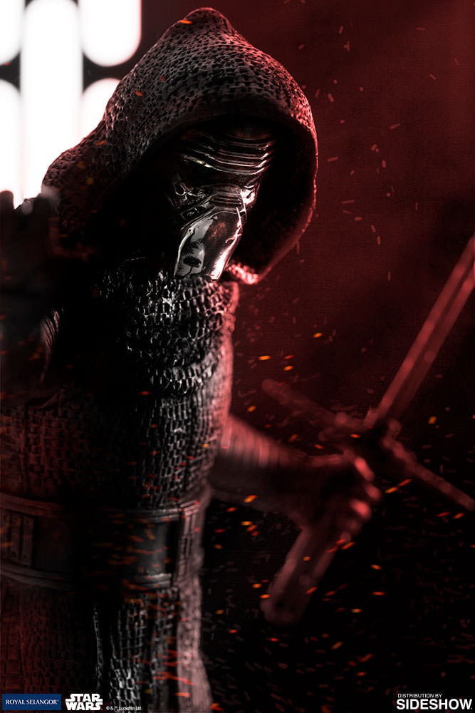 Kylo Ren (Prototype Shown) View 8