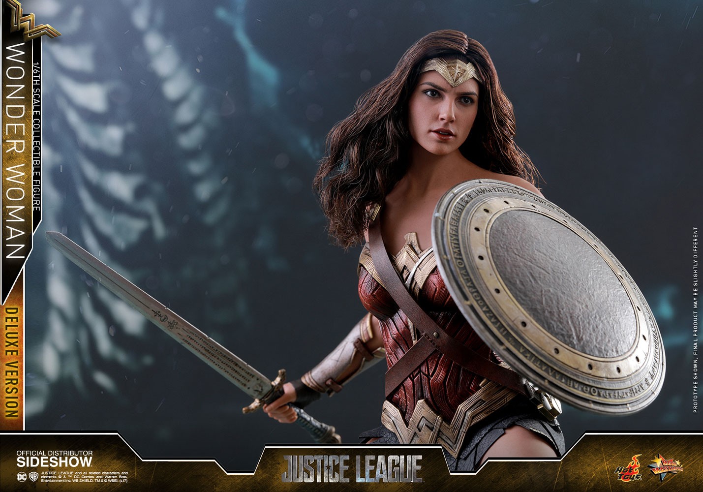 Wonder Woman Deluxe Version (Prototype Shown) View 12
