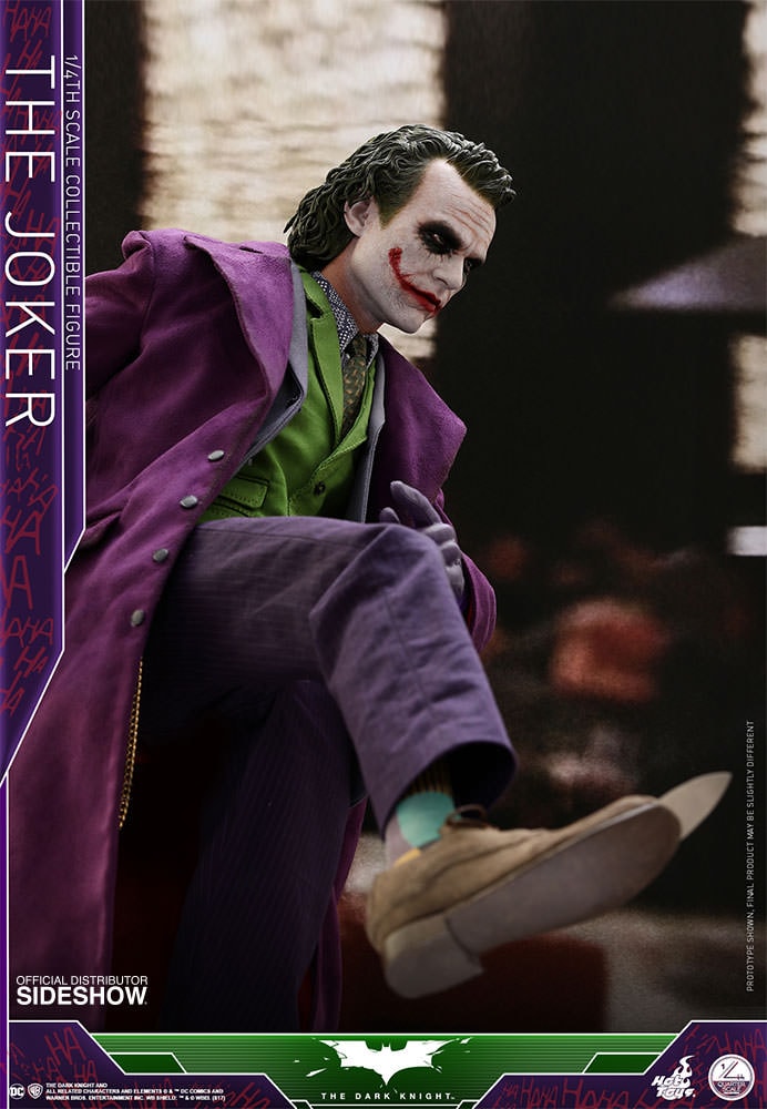 The Joker 1/4 Scale Figure by Hot Toys | Sideshow Collectibles