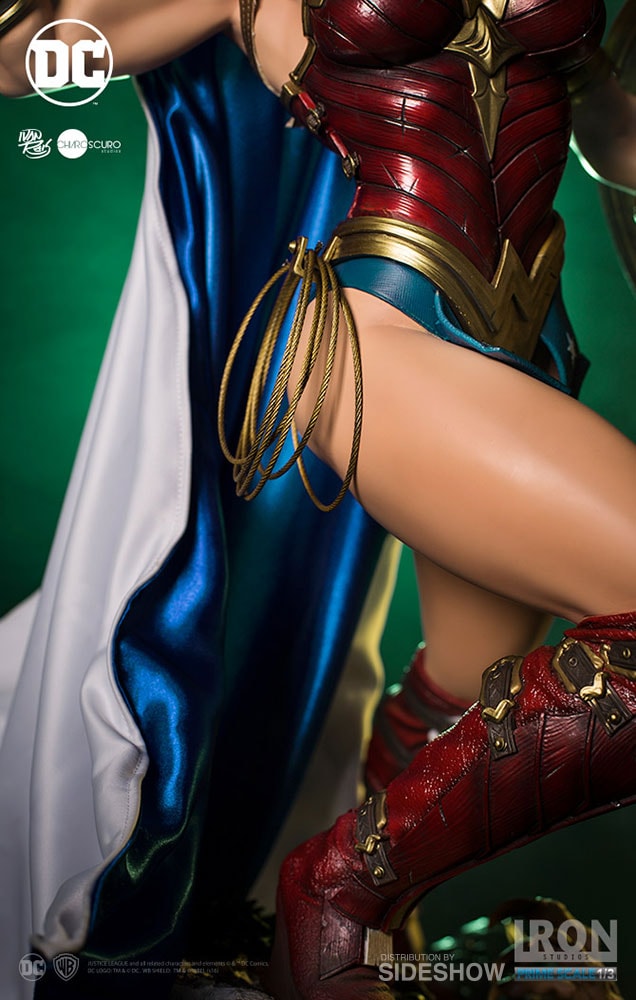 Wonder Woman (Prototype Shown) View 11