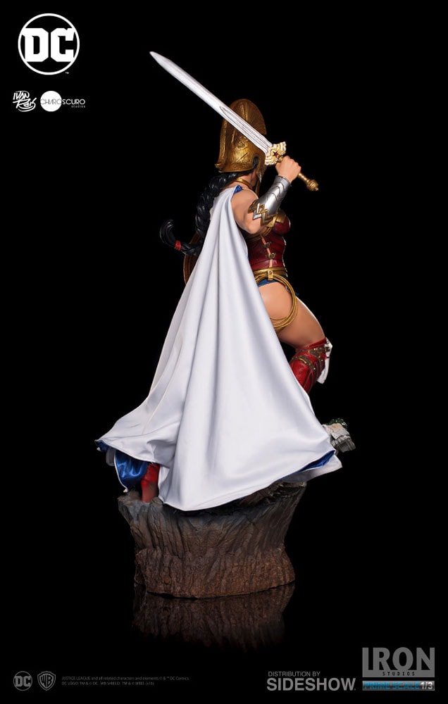 Wonder Woman (Prototype Shown) View 21