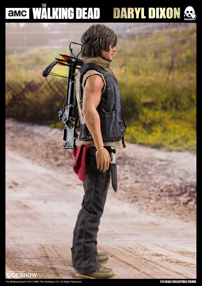 The Walking Dead Daryl Dixon Sixth Scale Figure  (Prototype Shown) View 4