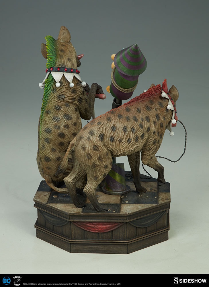 DC Comics Bud and Lou Maquette  (Prototype Shown) View 9
