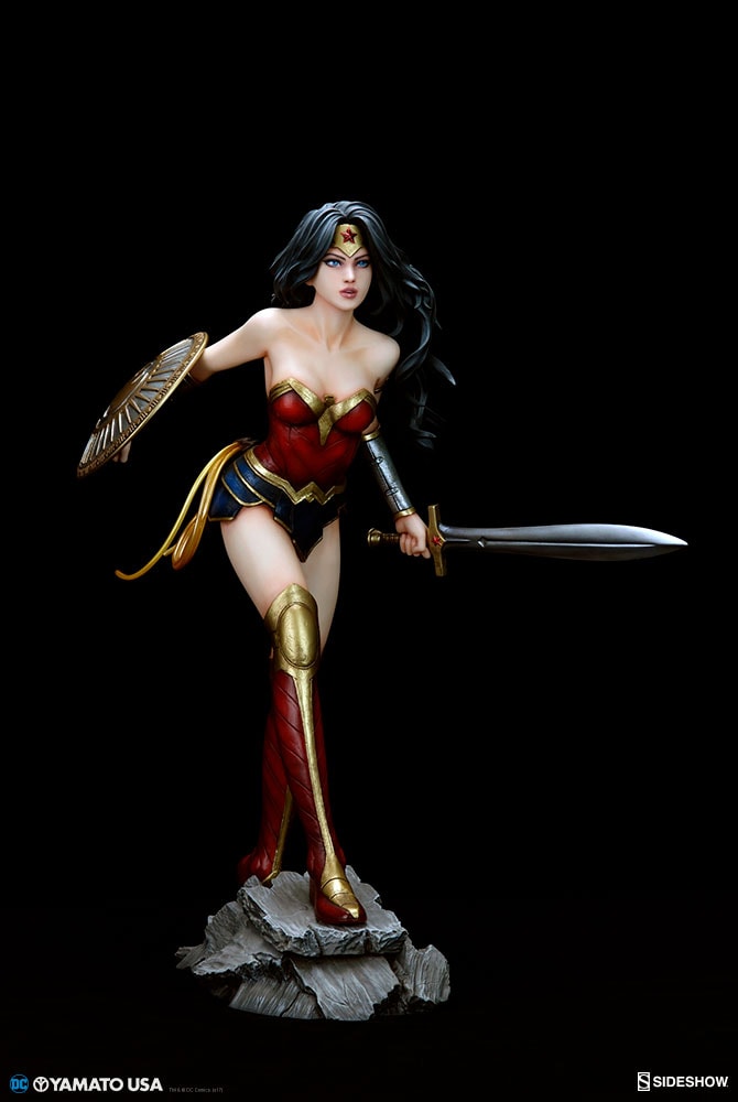 DC Comics Wonder Woman PVC Figure by Yamato USA | Sideshow