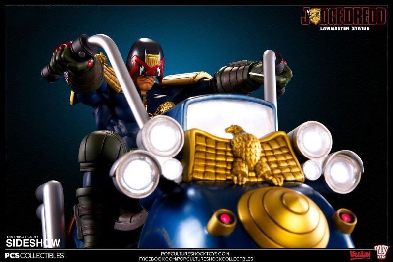 2000 AD Judge Dredd on Lawmaster Diorama by Pop Culture Shoc 