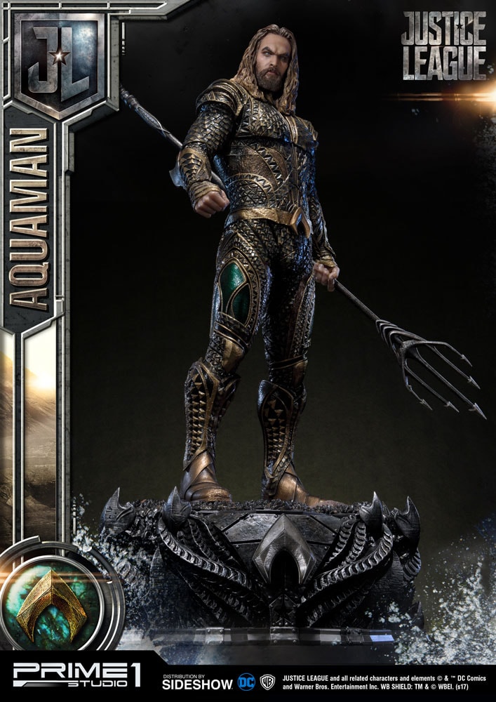 Aquaman Collector Edition (Prototype Shown) View 9