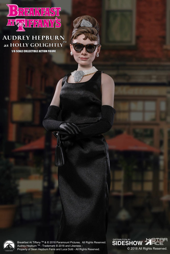 Breakfast at Tiffanys Audrey Hepburn as Holly Golightly Deluxe Version Sixth Scale Figure  (Prototype Shown) View 7