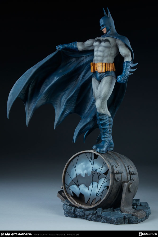 Batman Blue Version Exclusive Edition (Prototype Shown) View 18
