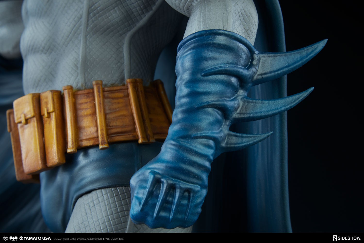 Batman Blue Version Exclusive Edition (Prototype Shown) View 9