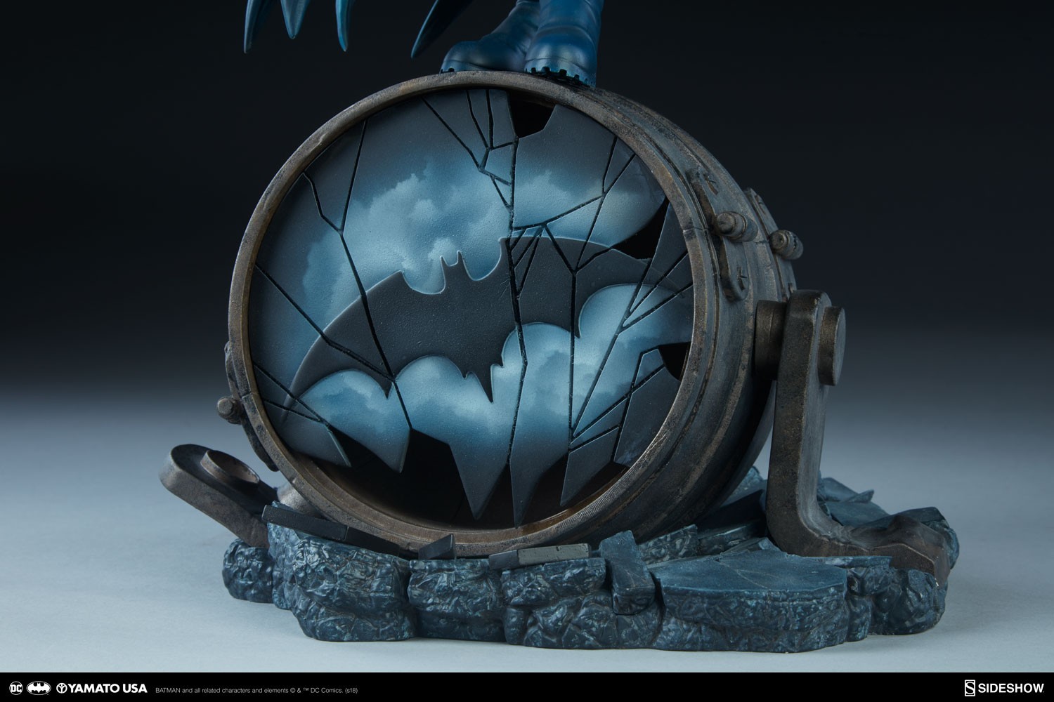 Batman Blue Version Exclusive Edition (Prototype Shown) View 5