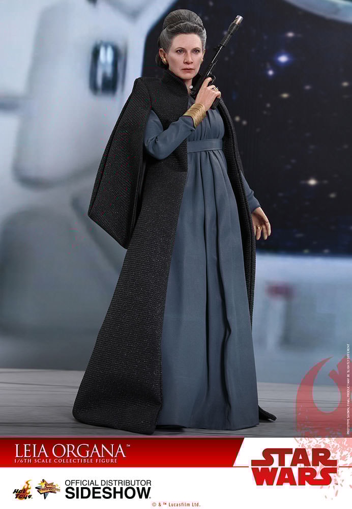 Leia figure top