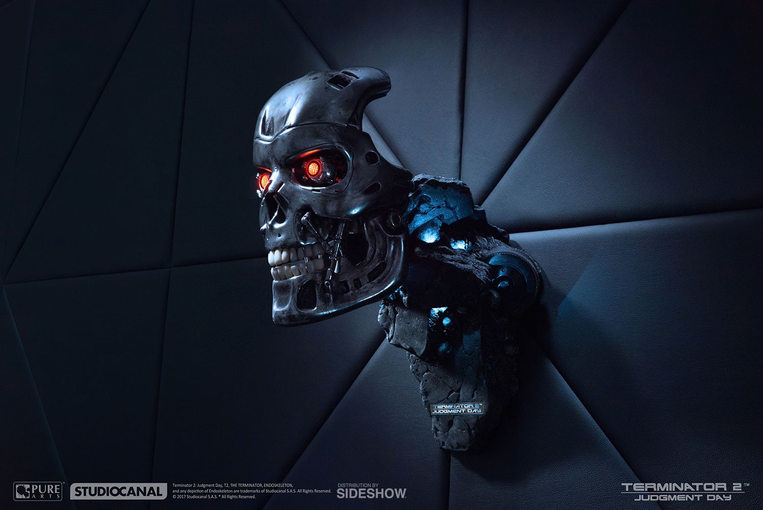 Terminator T-800 Endoskeleton Life-Size Bust  (Prototype Shown) View 13