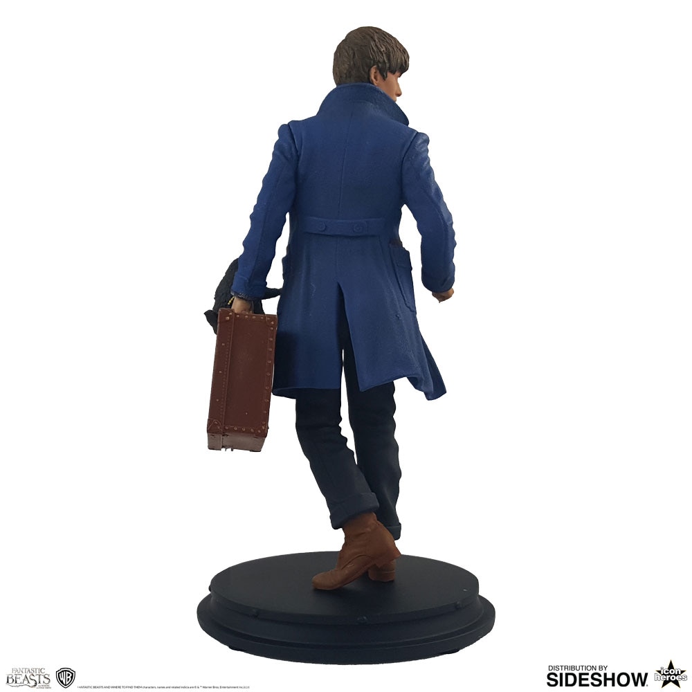 Fantastic Beasts and Where to Find Them Newt Scamander with Niffler Statues  (Prototype Shown) View 3