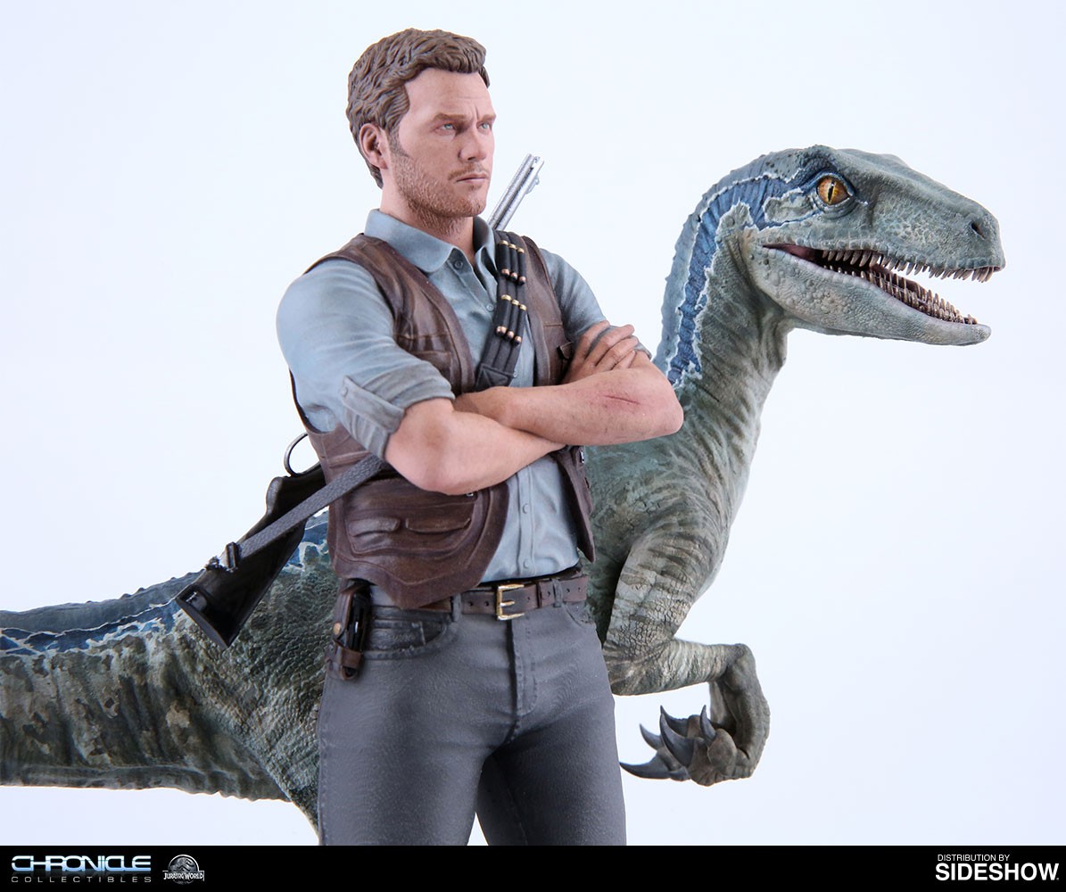 Jurassic World Owen and Blue Statues  (Prototype Shown) View 4