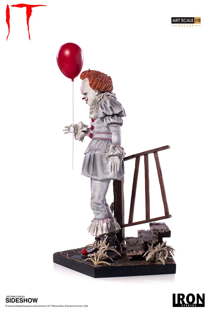It Pennywise Deluxe Statue by Iron Studios | Sideshow Collectibles