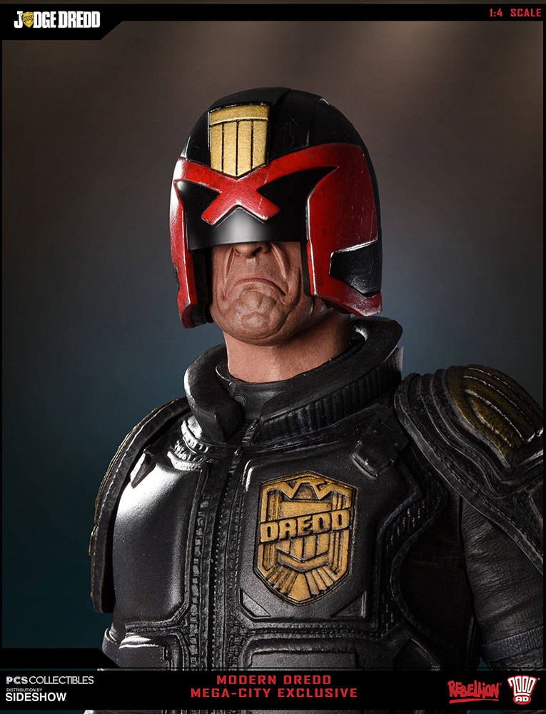 2000 AD Judge Dredd Mega City Statues  Exclusive Edition (Prototype Shown) View 5