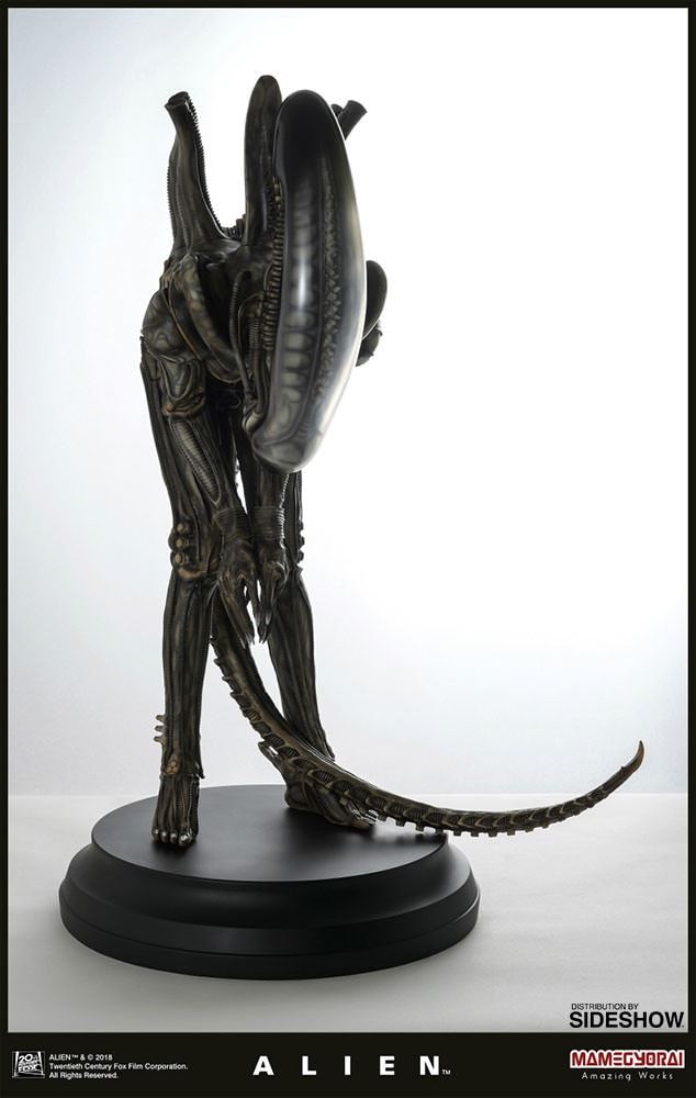 Alien Alien Big Chap Statue by Mamegyorai | Sideshow Collectibles