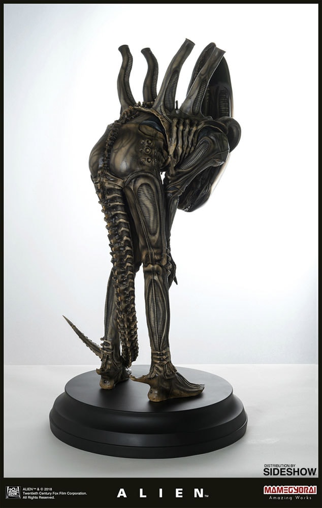 Alien Alien Big Chap Statue by Mamegyorai | Sideshow